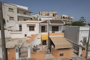 Exterior - Apartment 'Alloro' with Shared Terrace, Wi-Fi and Air Conditioning (Gagliano del Capo)