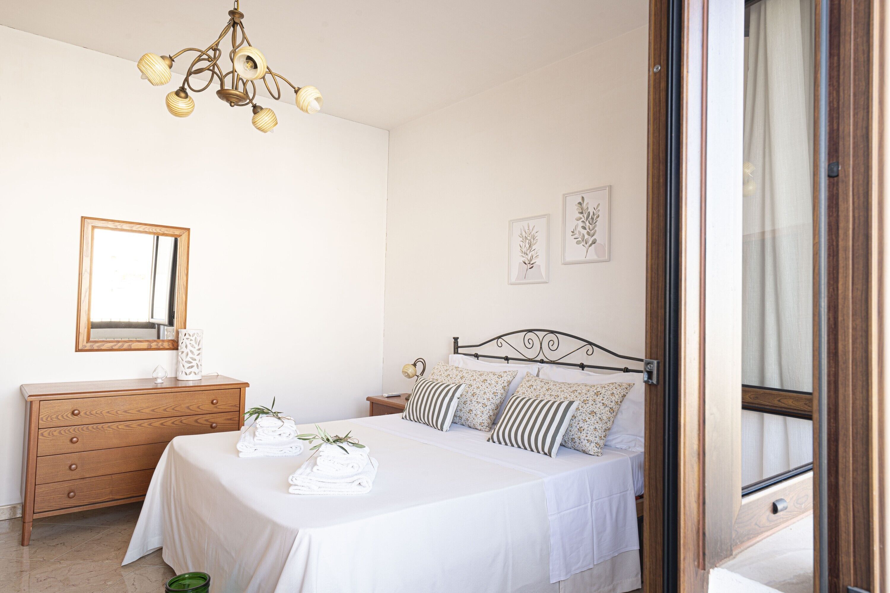 1 quarto, ferros/tábuas de passar roupa, Wi-Fi, roupa de cama