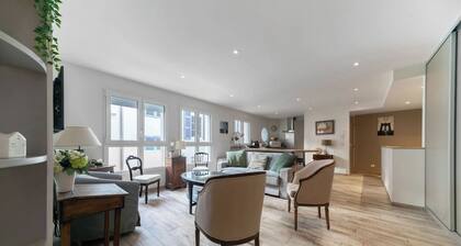 Grande maison climatisée avec parking centre ville