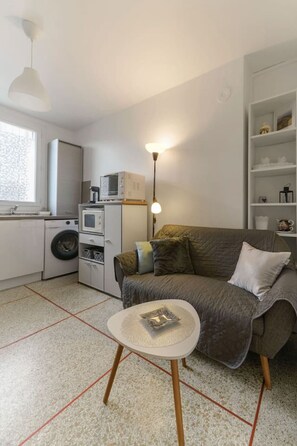 TV - Appartement Cosy en centre ville avec parking (Clermont-Ferrand)