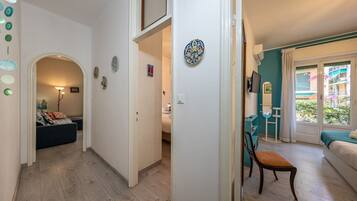 4 bedrooms, iron/ironing board, travel crib, internet