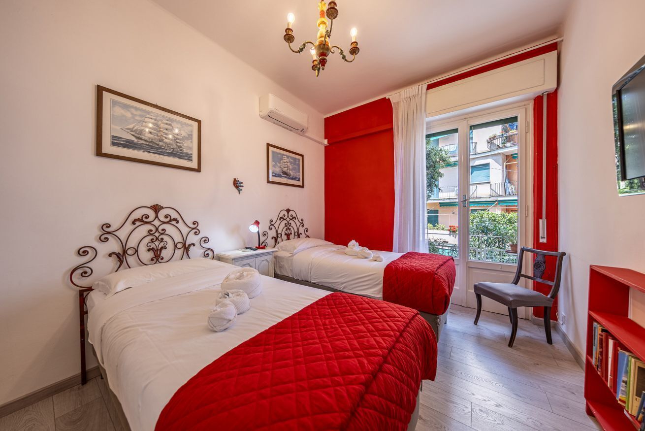 4 多间卧室、熨斗/熨衣板、旅行婴儿床、上网接入