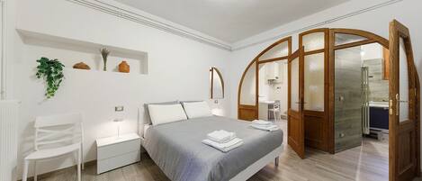 2 bedrooms, bed sheets