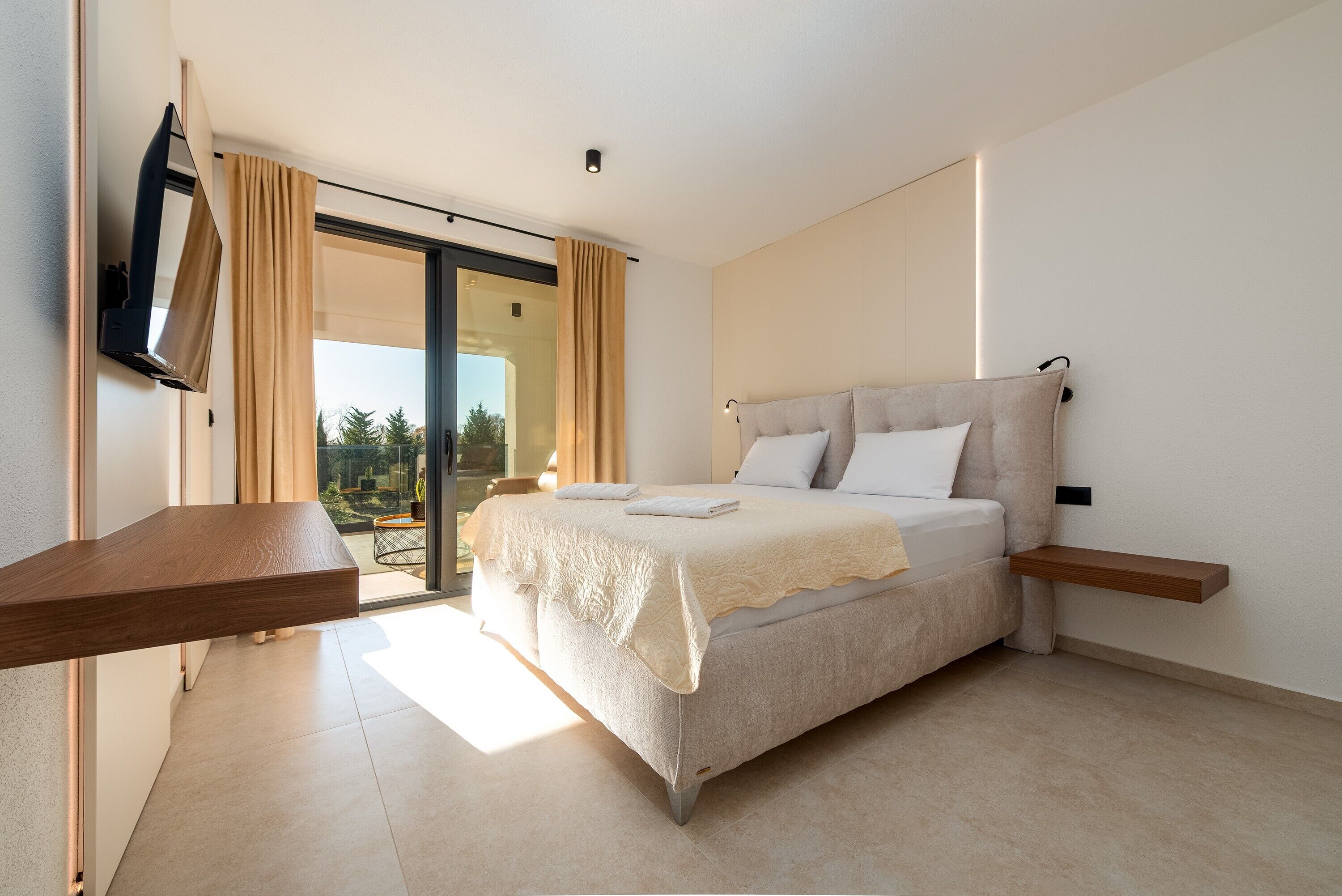 Luxury-Villa, eingeschränkter Meerblick