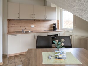 Fridge, microwave, oven, dishwasher - Fewo Hoppenhof 1 by Interhome (Bad Arolsen)