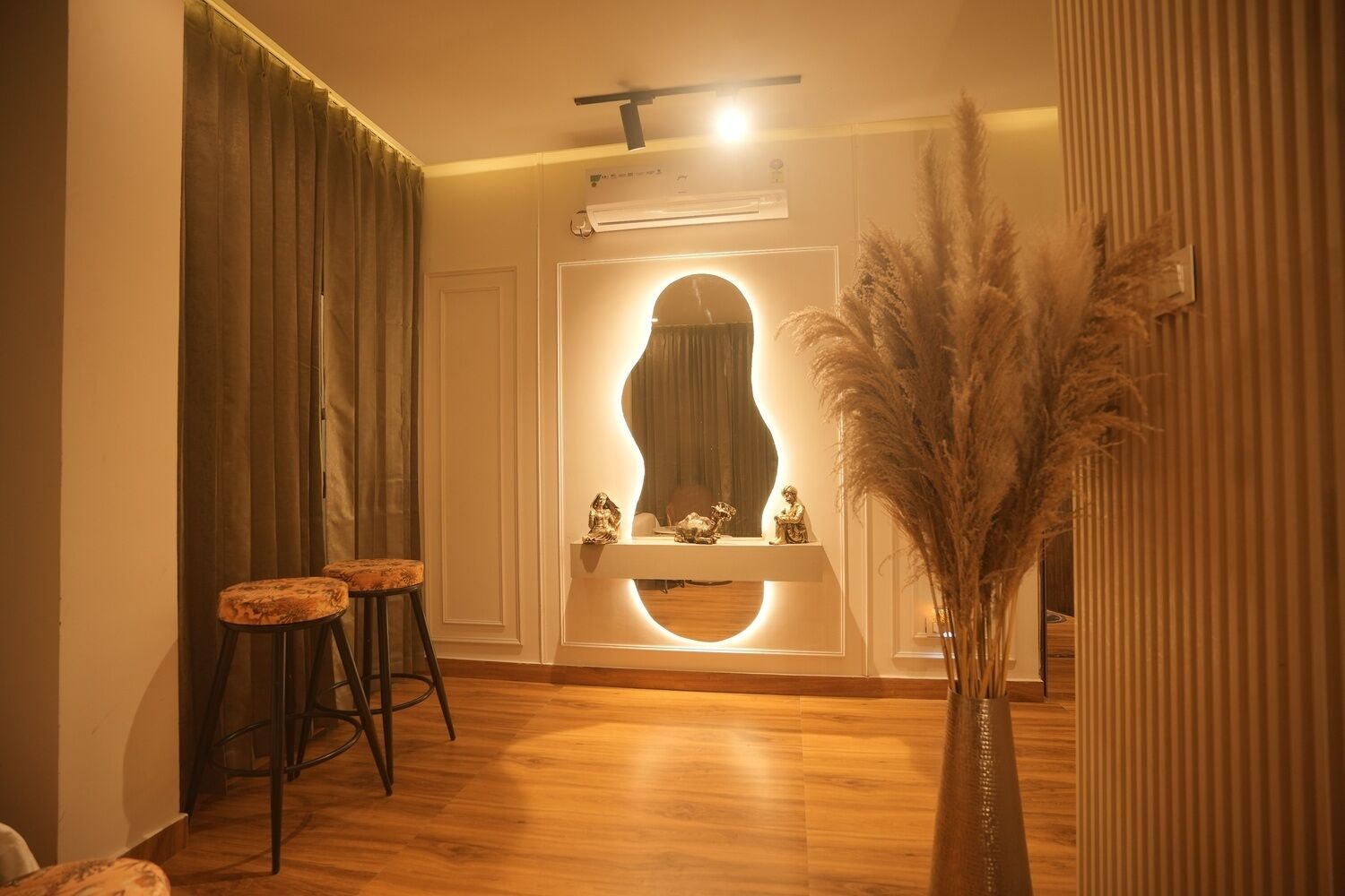 Deluxe tweepersoonskamer, balkon, uitzicht op de stad | Interieur