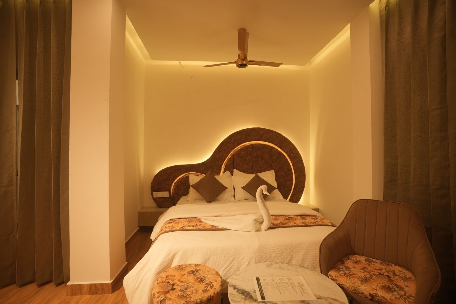 Deluxe Double Room, Balcony, City View | Desk, laptop workspace, free WiFi