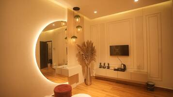 Standard Double Room, City View | Interior