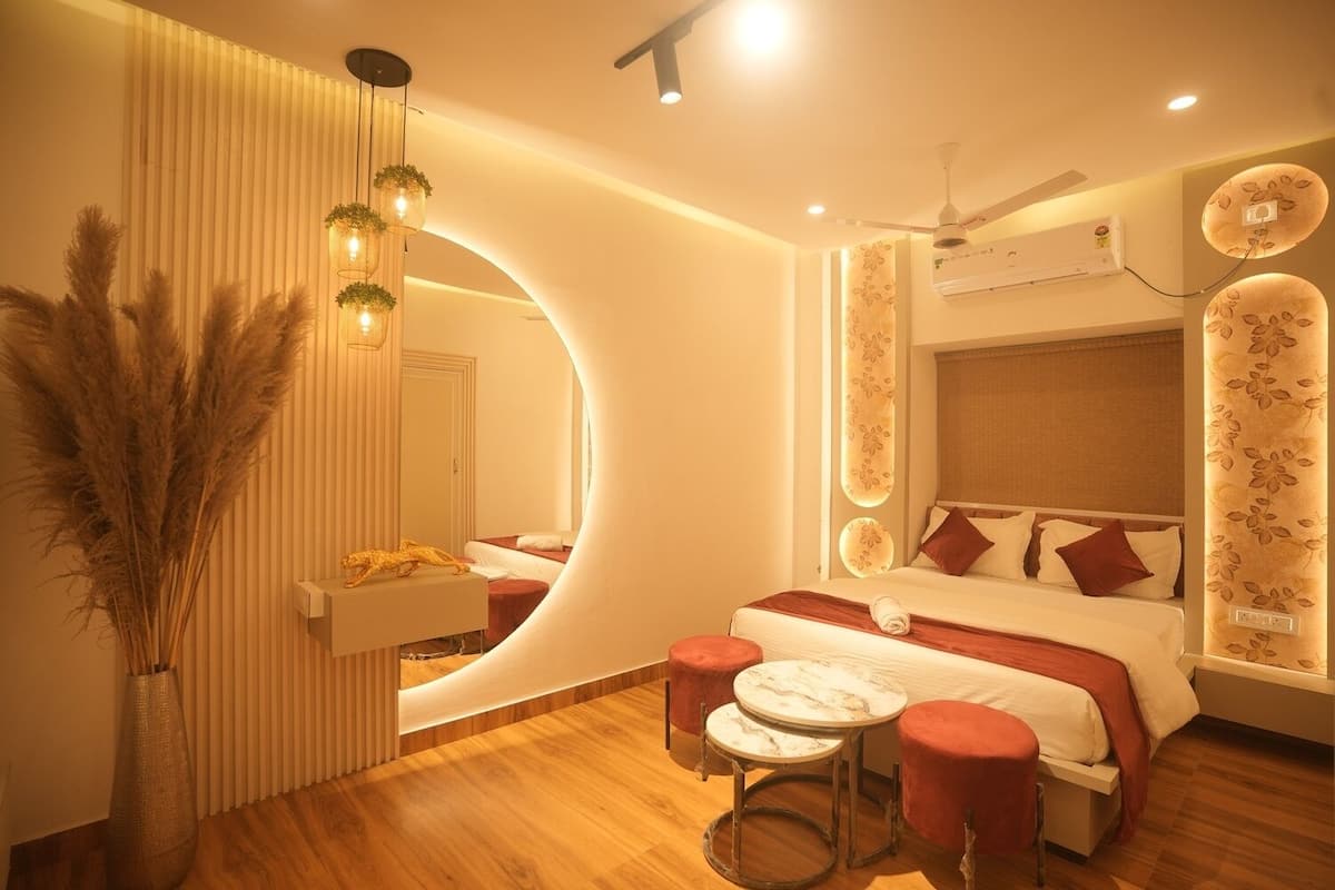 Standard Double Room, City View | Desk, laptop workspace, WiFi (free)