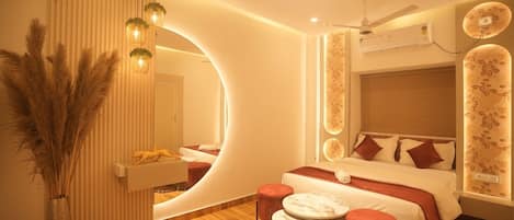 Quarto casal standard, vista para a cidade | Escrivaninha, espaço de trabalho para notebook, Wi-Fi de cortesia