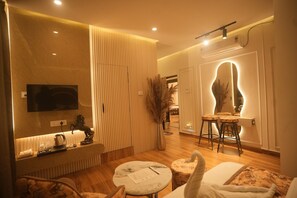 Deluxe Double Room, Balcony, City View | Interior - Meghnad By Padmaraag (Nalbari)