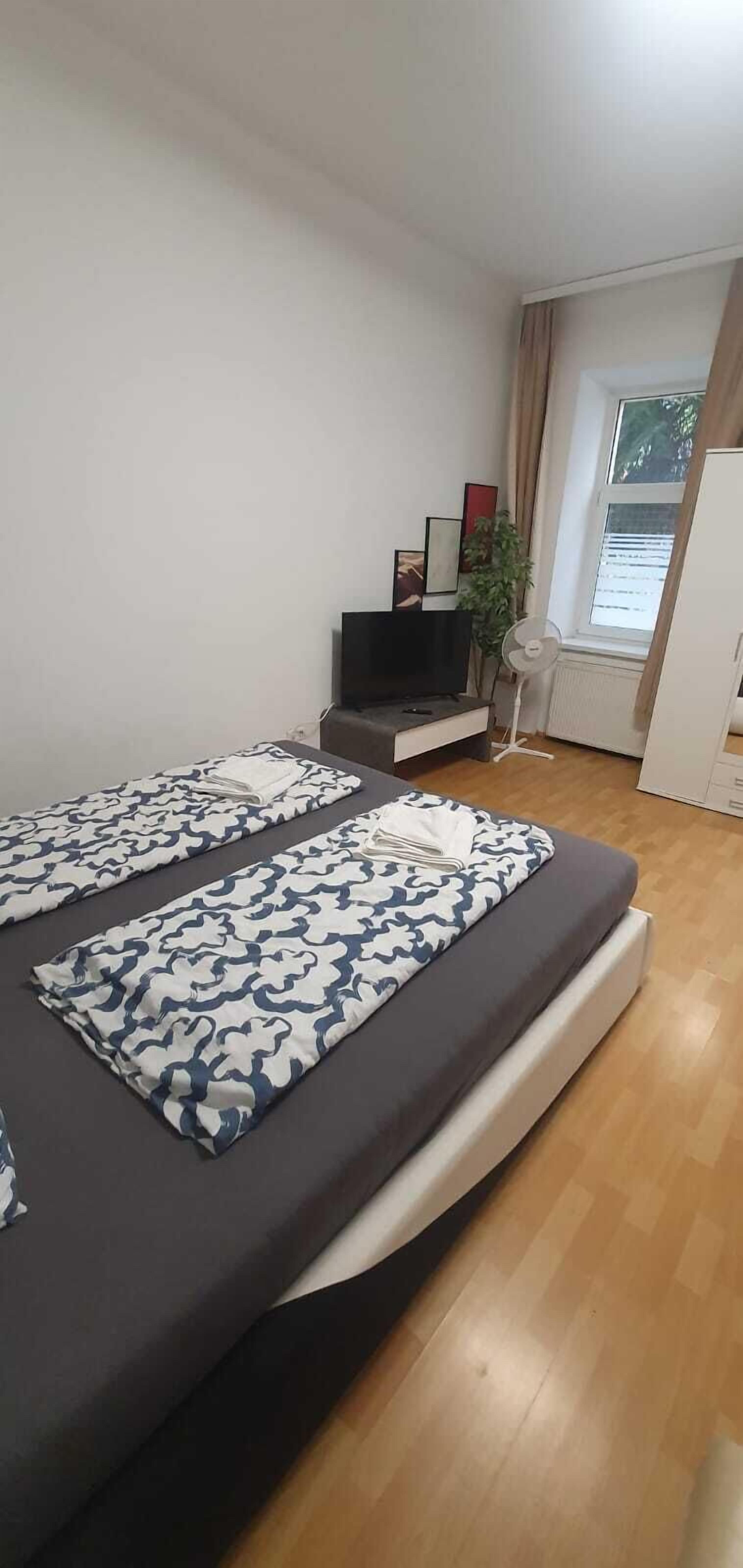 Basic Apartment | Iron/ironing board, free WiFi