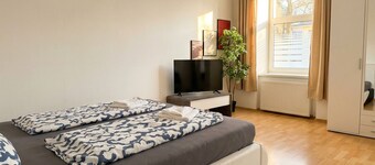 Central & Simple 1BR Apartment with WIFI