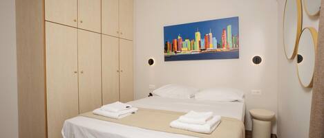 아파트, 산 전망 | 암막 커튼, 다리미/다리미판, 무료 WiFi, 침대 시트