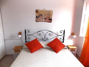 2 bedrooms, WiFi - Comfortable Accommodation with Private Parking (Marina di Camerota)