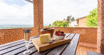 Villa with Private Pool, Wi-Fi, and Air Conditioning in Treggiaia