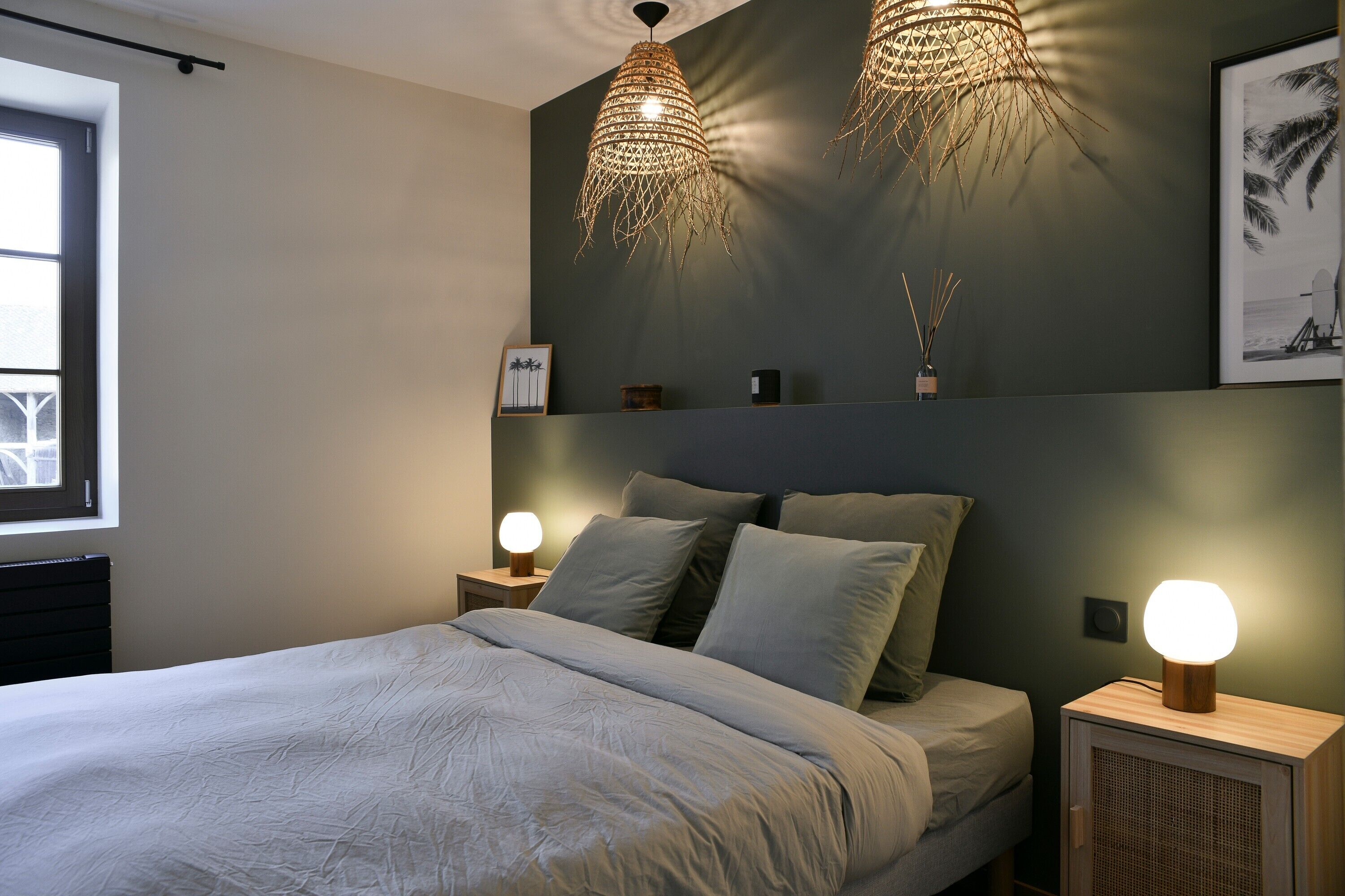 3 bedrooms, iron/ironing board, bed sheets