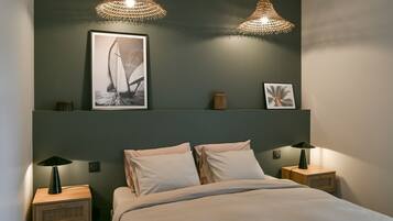 3 slaapkamers, een strijkplank/strijkijzer, beddengoed