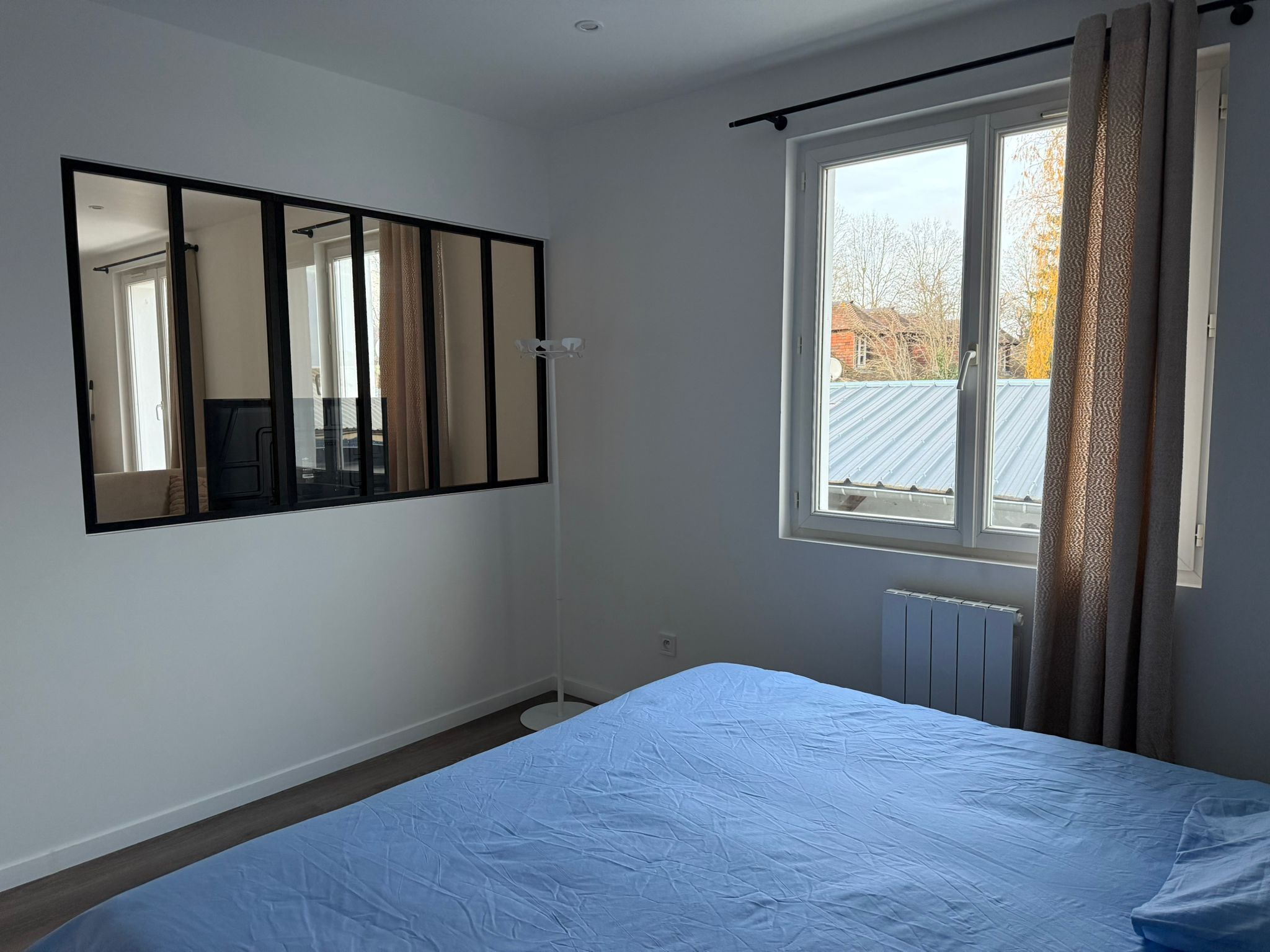 1 bedroom, bed sheets