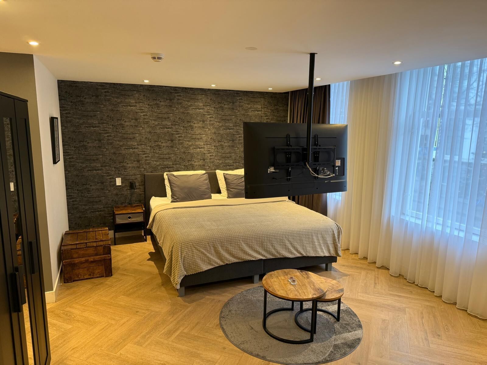 Deluxe Room | Free WiFi