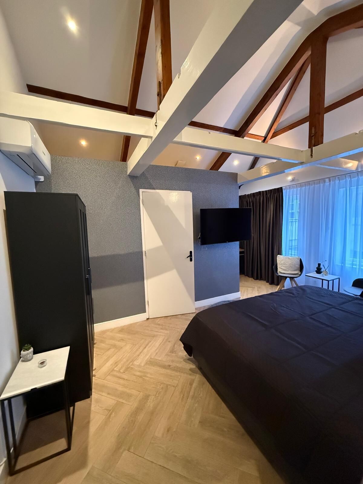 Deluxe Room | Free WiFi