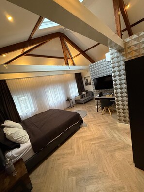 Deluxe Room | Free WiFi - Bella Vita Hotel en Restaurant (Den Haag)