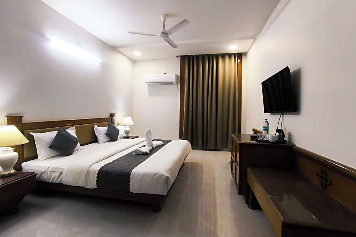 Kamar Double Deluks | Meja kerja, ruang kerja ramah laptop, dan Wi-Fi gratis