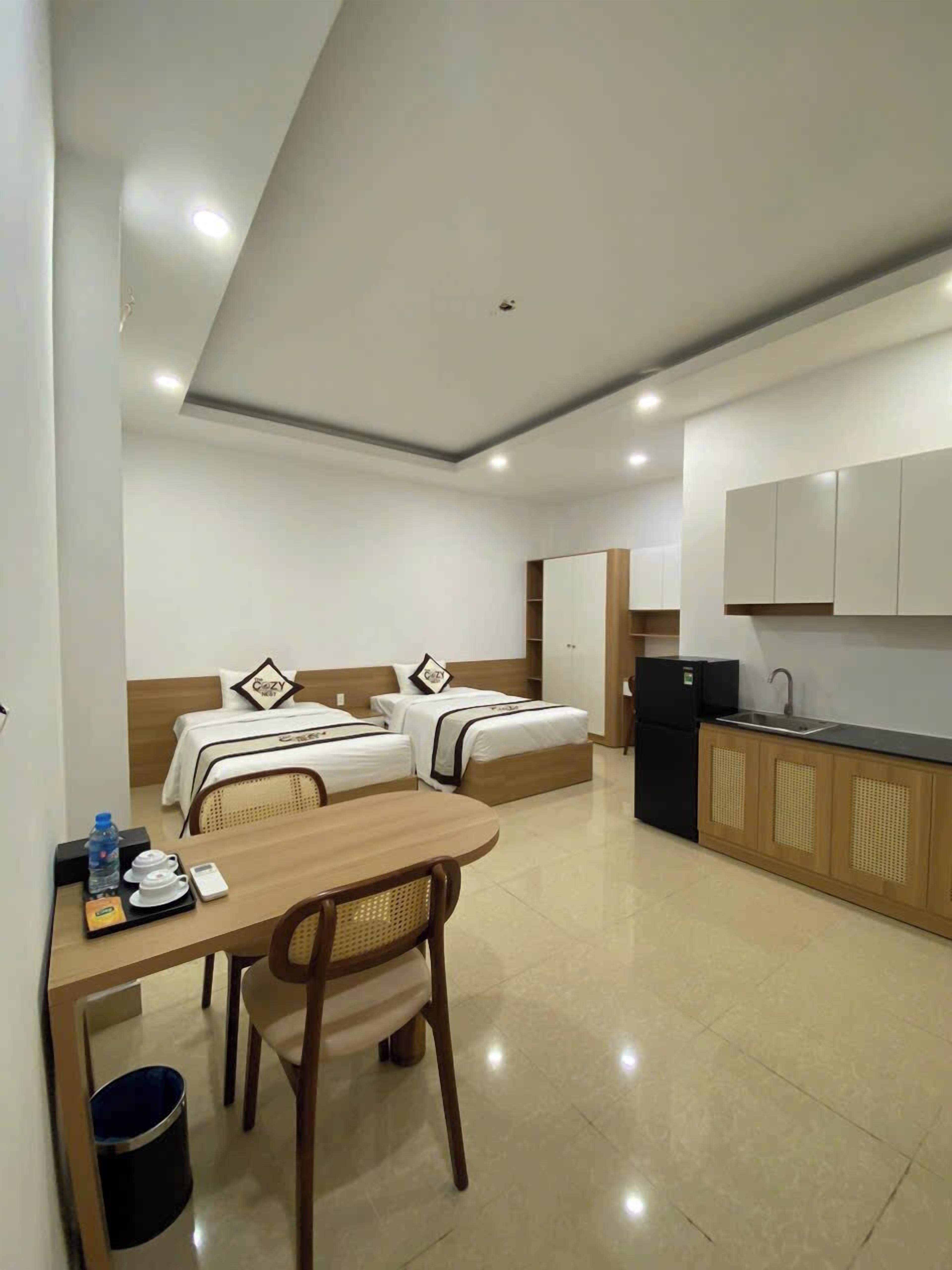 Caja de seguridad en la habitación, escritorio y cortinas blackout 