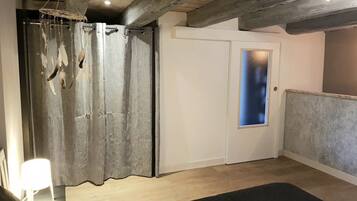 1 soveværelse, strygejern/strygebræt, Wi-Fi, sengetøj