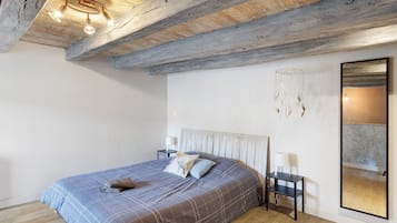 1 chambre, fer et planche Ă repasser, Wi-Fi, draps fournis