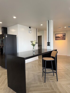 Family Premium - Holmes Pranakorn (Bangkok)