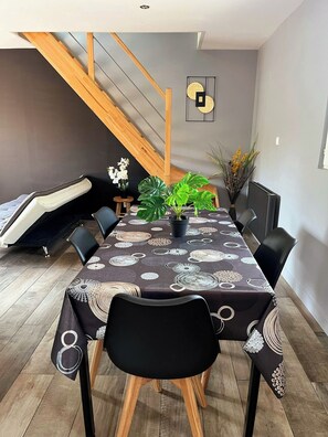 Dining - Whole House (Wittes)