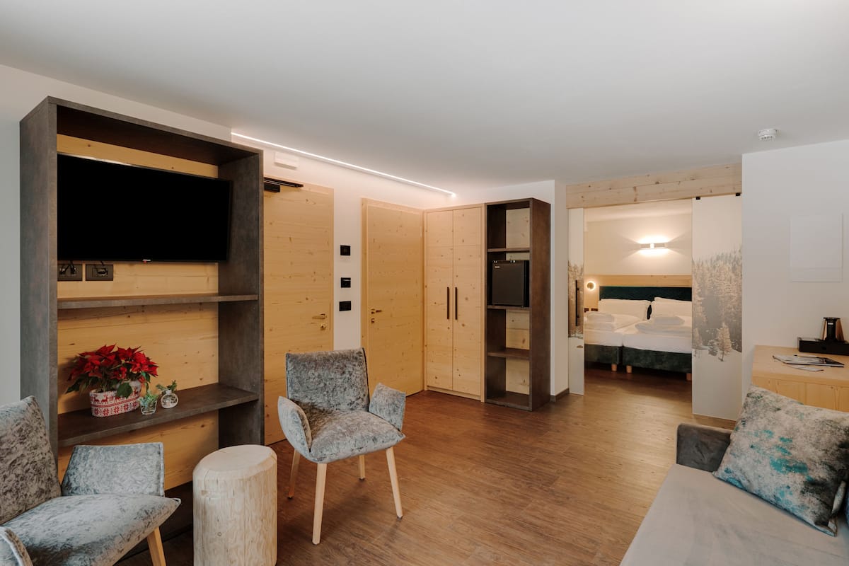 Exclusive Suite, Balcony, Mountain View | Free WiFi, wheelchair access