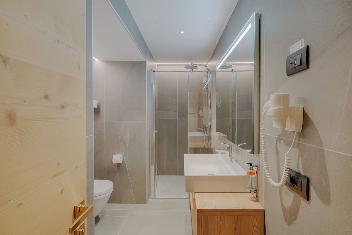 Deluxe Quadruple Room, Balcony, Mountain View | Free WiFi, wheelchair access