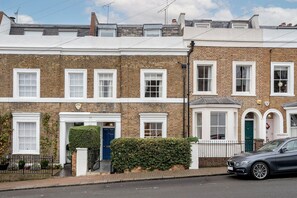 Exterior - Tonsleys Family Retreat, by Veeve (London)