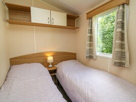 2 bedrooms, individually decorated, individually furnished, free WiFi