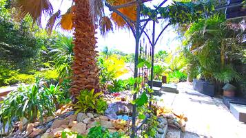 House, 3 Bedrooms, Hot Tub, Garden View | Garden