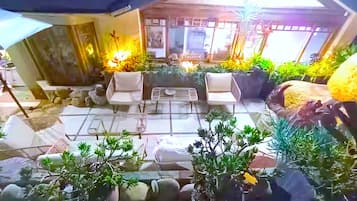 Casa, 3 habitaciones, hidromasaje, vista al jardín | Interior