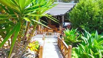 House, 3 Bedrooms, Hot Tub, Garden View | Garden