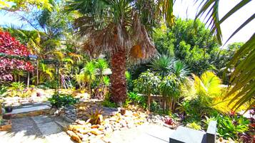 House, 3 Bedrooms, Hot Tub, Garden View | Garden