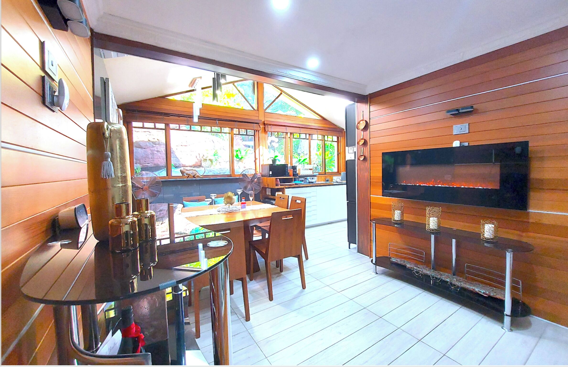 Maison, 3 chambres, bain à remous, vue jardin | Restauration