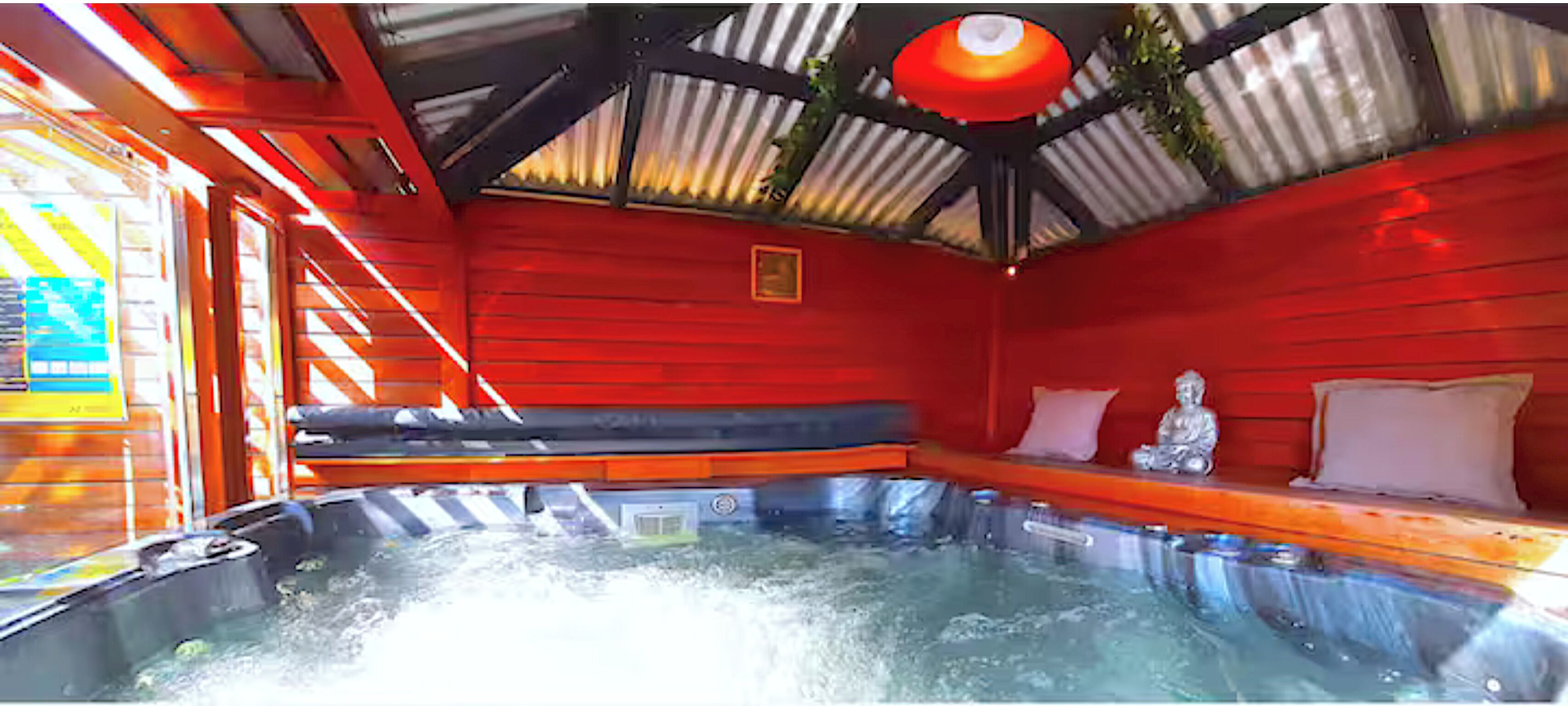 Huis, 3 slaapkamers, bubbelbad, uitzicht op tuin | Zwembad