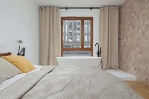 2 Schlafzimmer, Schreibtisch, Bügeleisen/Bügelbrett, WLAN