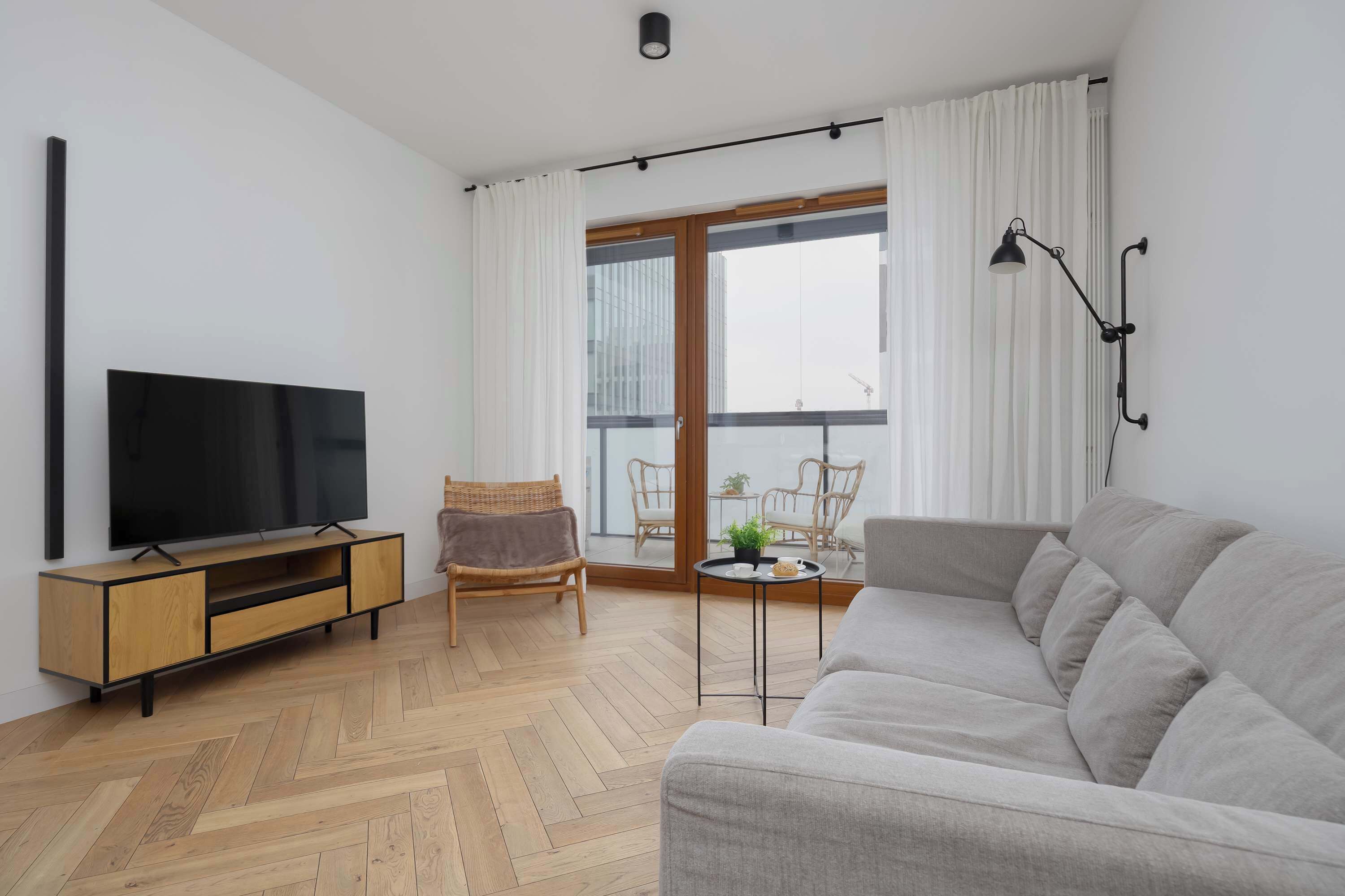 テレビ、書斎 / ワークスペース