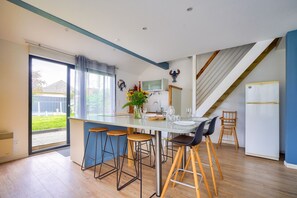 Fridge, microwave, oven, dishwasher - 700m from beach - House for 4 - Garden & BBQ (Dinard)