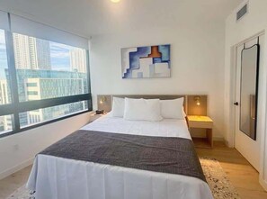 1 chambre, fer et planche à repasser, Wi-Fi, draps fournis