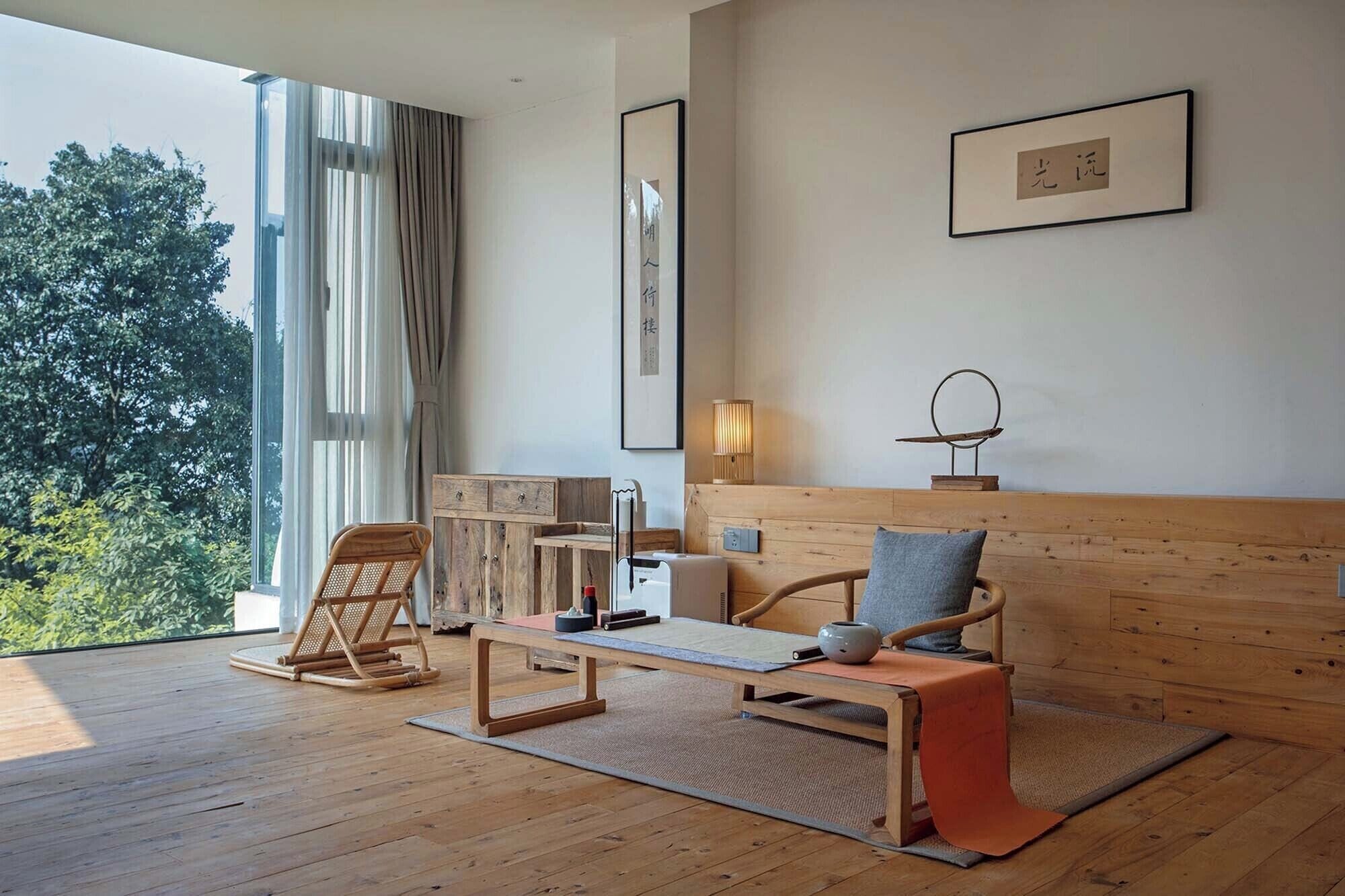 Standard Double Room, Mountain View | Dihias secara berasingan, dilengkapkan perabot secara berasingan 