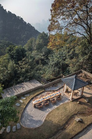 View from property - SHAN JUE XING SHE (Chongqing)