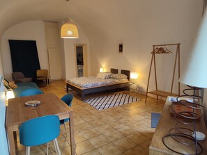 Studio, Multiple Beds, Non Smoking, Annex Building | Living area - Studio voûté de 35m2 (Basse-Rentgen)