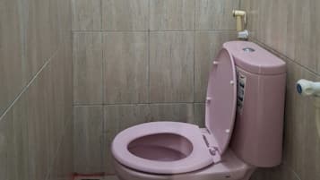 Deluxe Room | Bathroom | Towels